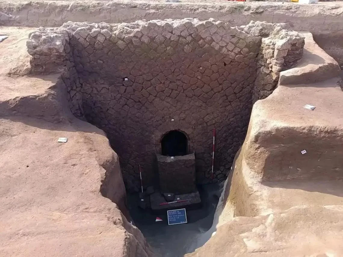  باستان شناسان از محتویات مقبره ۲ هزار ساله سربروس در جولیانو رونمایی کردند